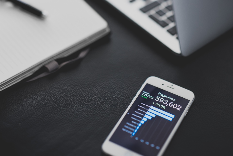 Compte pro : comment le choisir en ligne ?